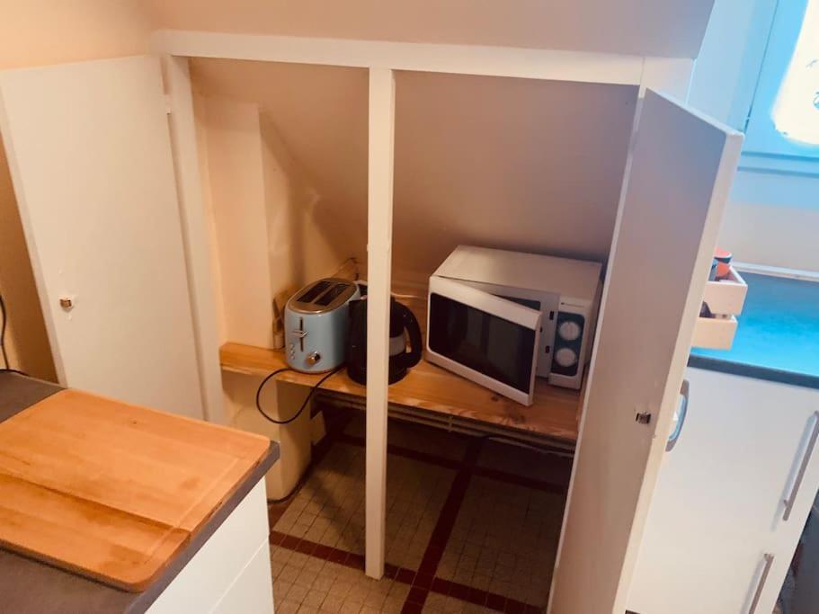 Grand Appartement Au Calme 2 Chambres カンペール エクステリア 写真