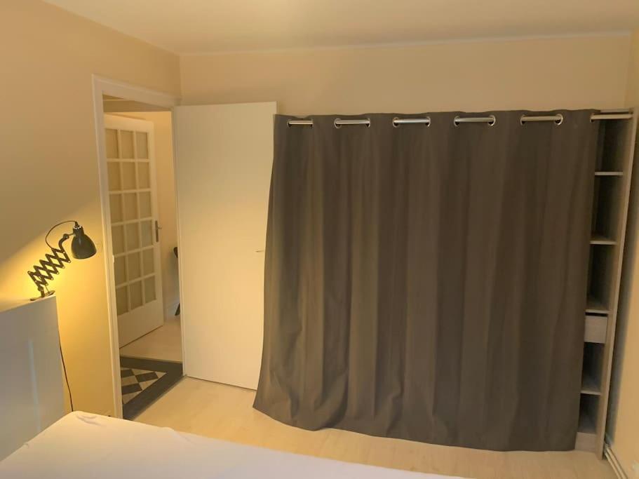 Grand Appartement Au Calme 2 Chambres カンペール エクステリア 写真