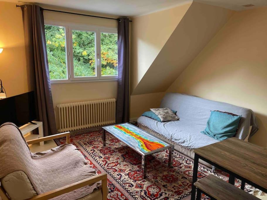 Grand Appartement Au Calme 2 Chambres カンペール エクステリア 写真